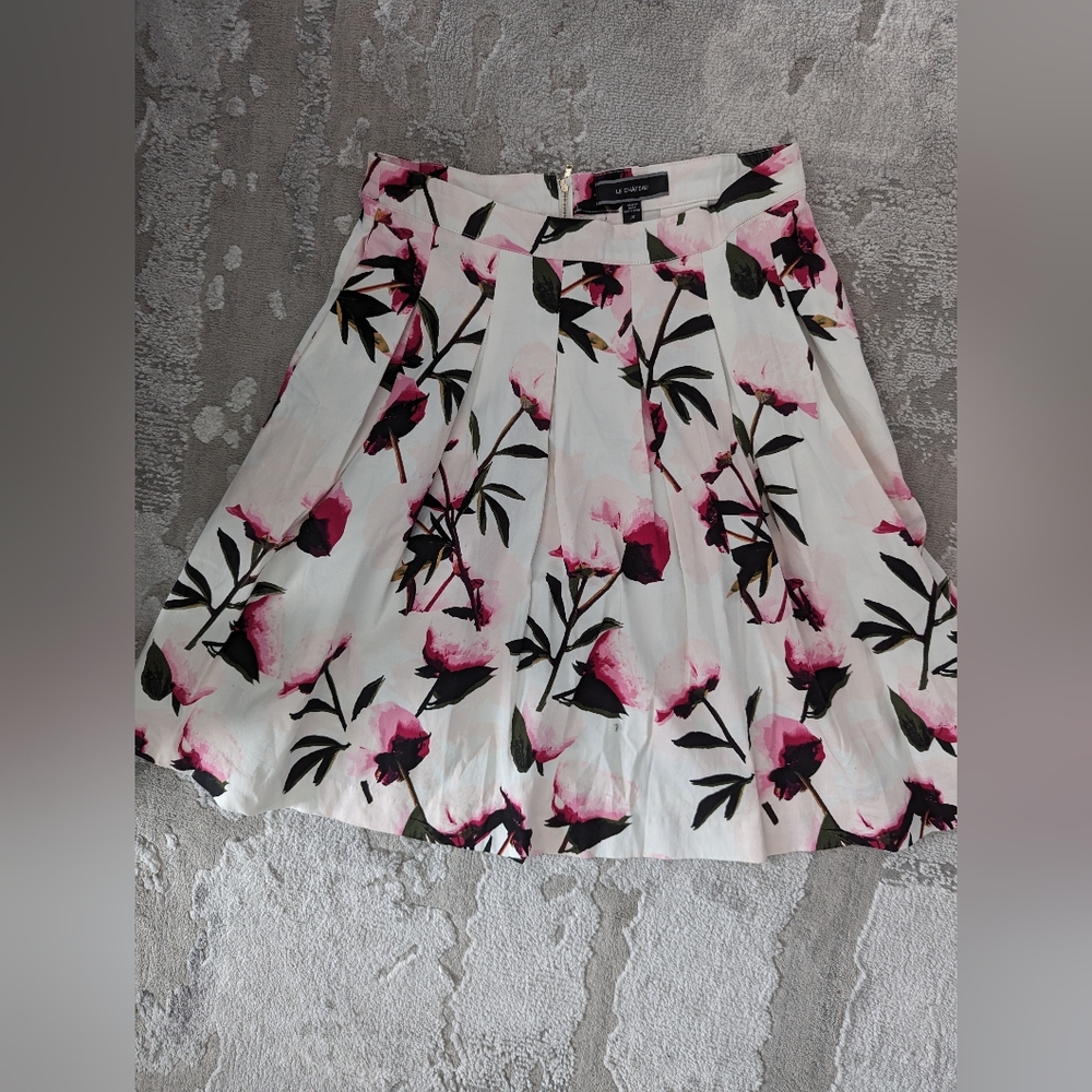 Skirts and dresses